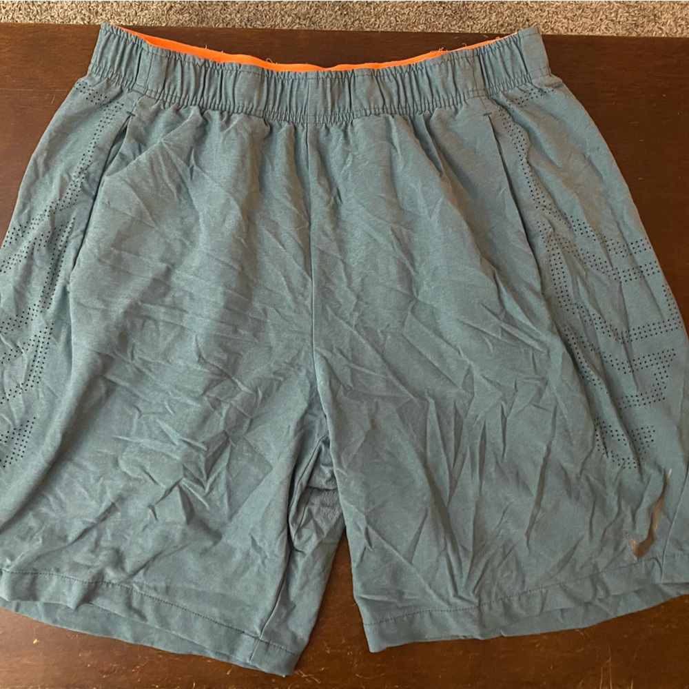 Nike Training Basketball Shorts Athletic Wear Teal/Orange Size Large